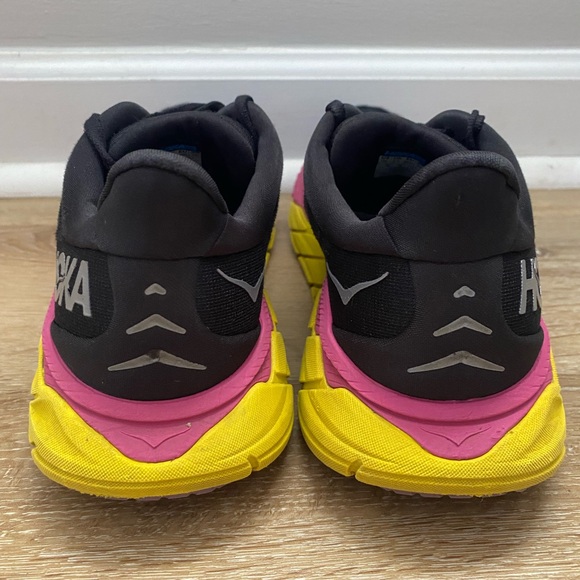 Hoka Arahi 6 Sneakers - Picture 10 of 11